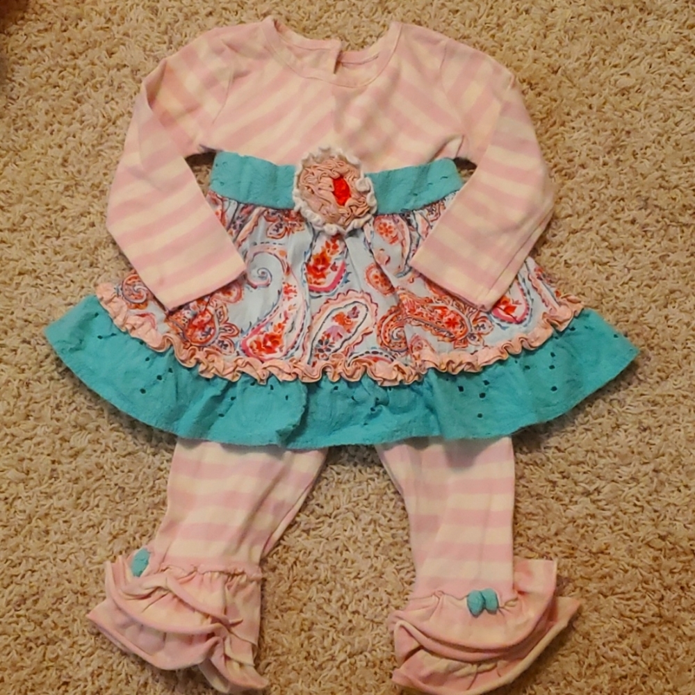 Boutique outfit, flared bottoms